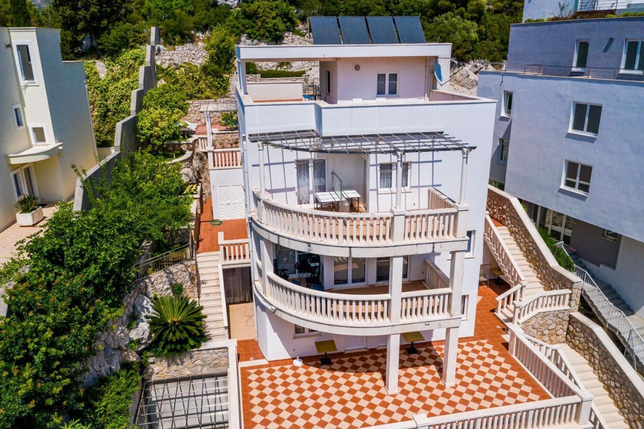 Villa Borna Apartments ดูบรอฟนิก ภายนอก รูปภาพ
